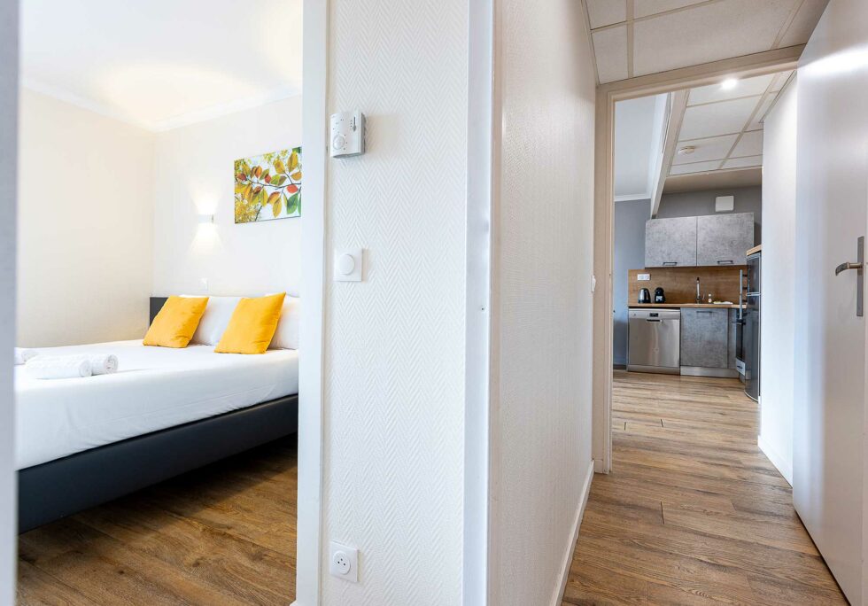 Appartement 2 chambres - chambre & couloir